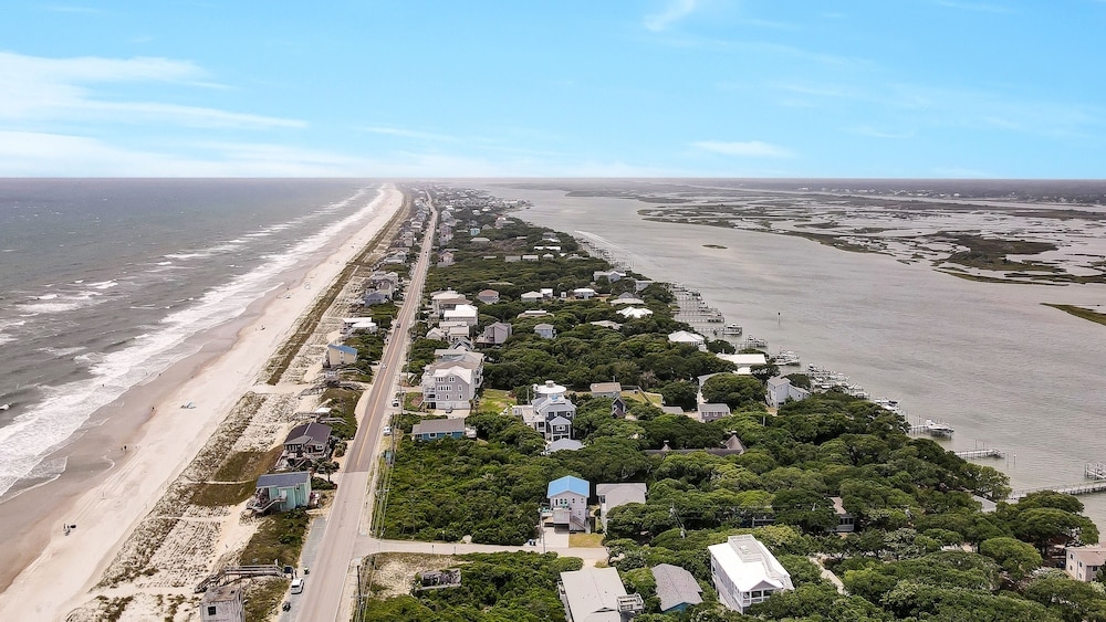 숙박 시설 내 편의 시설/서비스