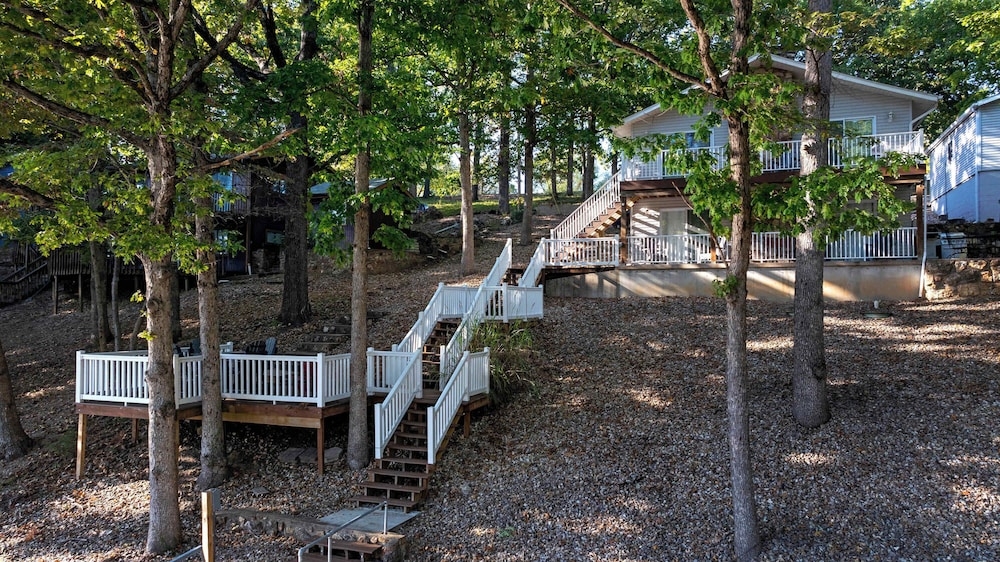 숙박 시설 구내