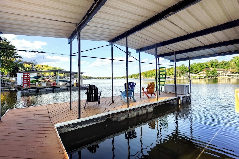 숙박 시설 구내