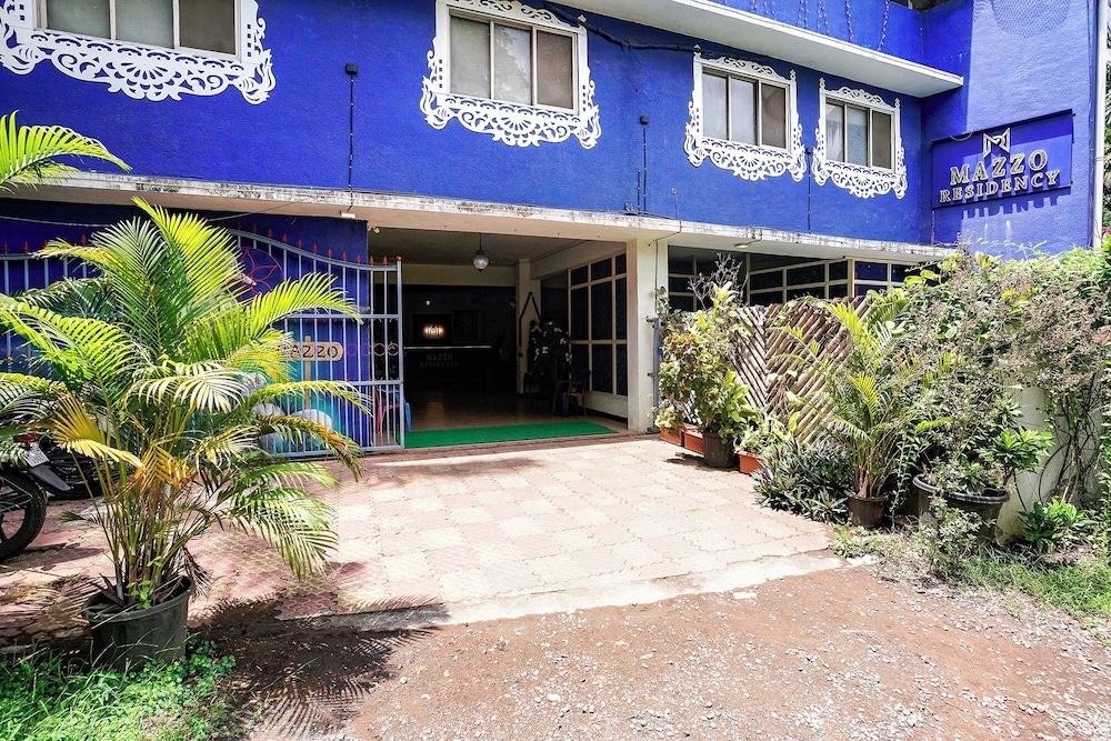 숙박 시설 입구