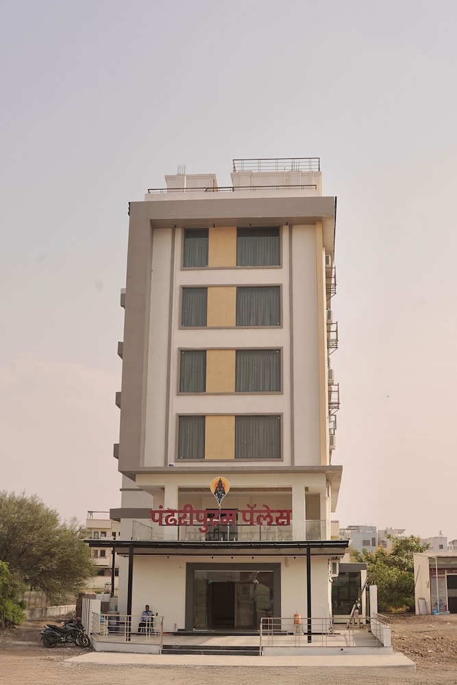 숙박 시설 정면