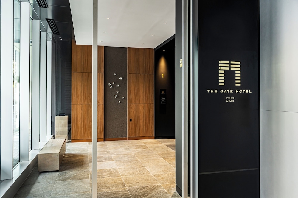 숙박 시설 입구