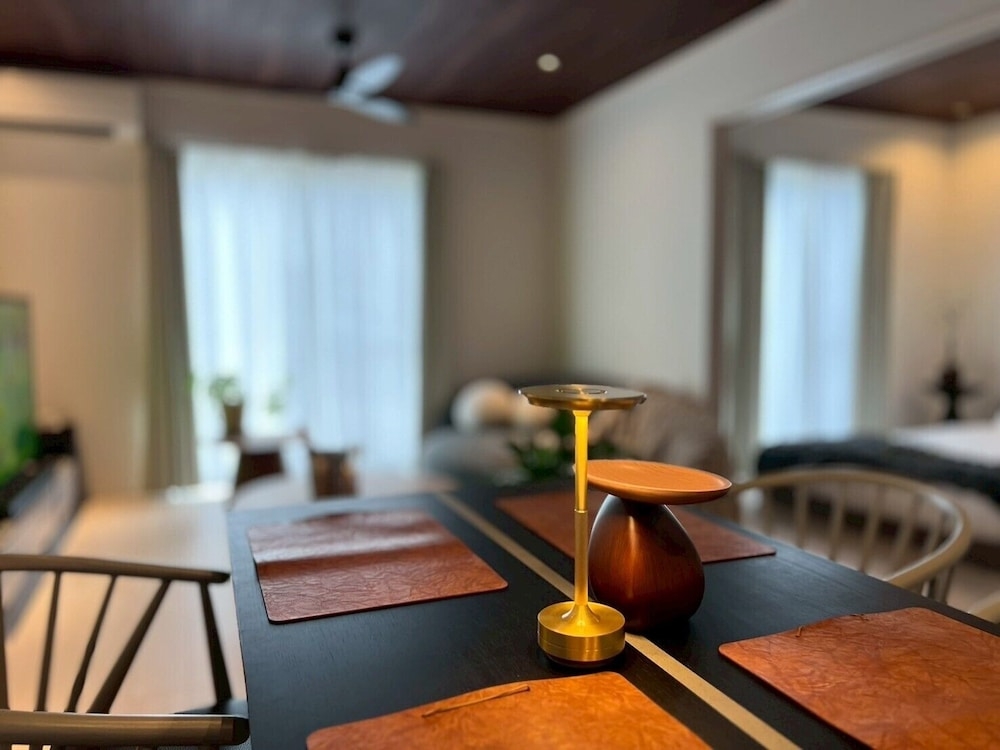 객실 내 식사 공간