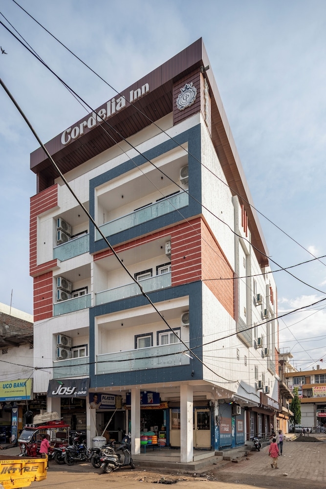 숙박 시설 정면