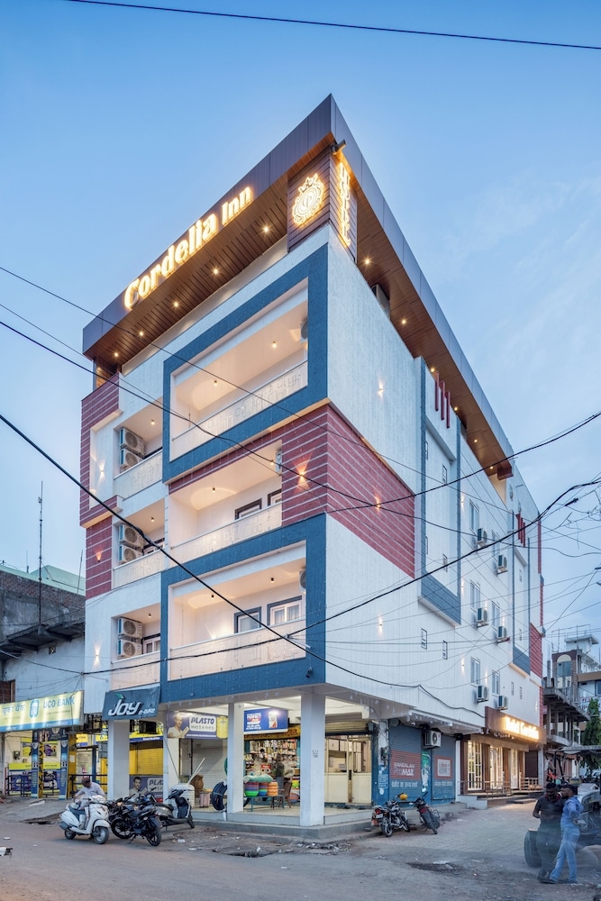 숙박 시설 정면