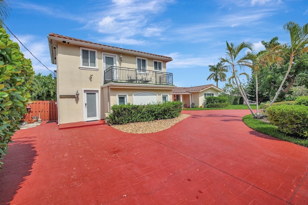 숙박 시설 정면