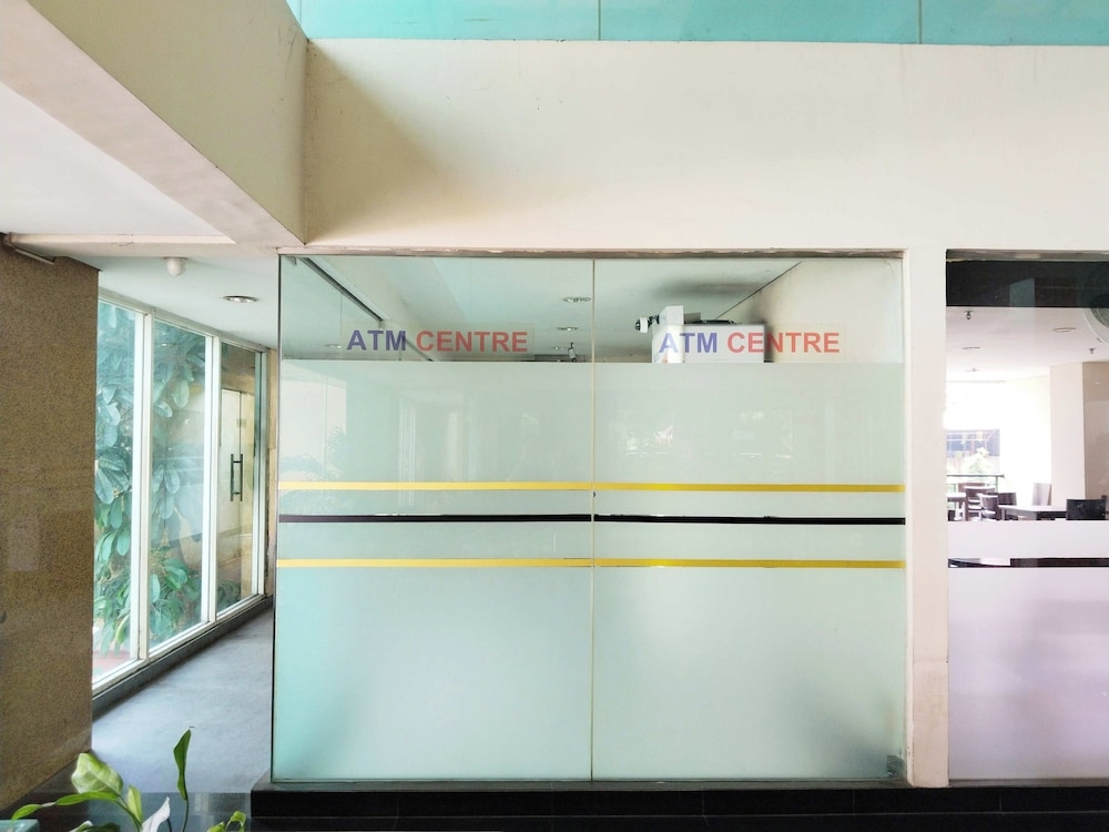 시설 내 ATM/은행