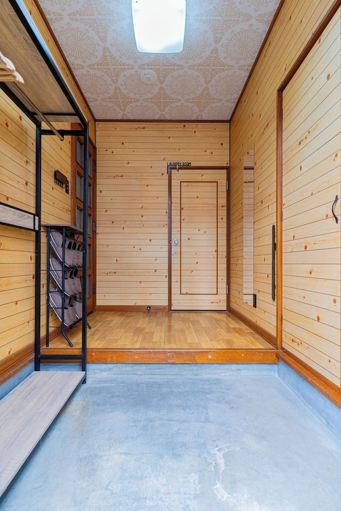 숙박 시설 정면