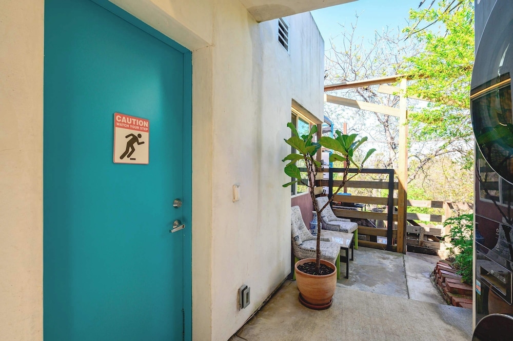 숙박 시설 구내