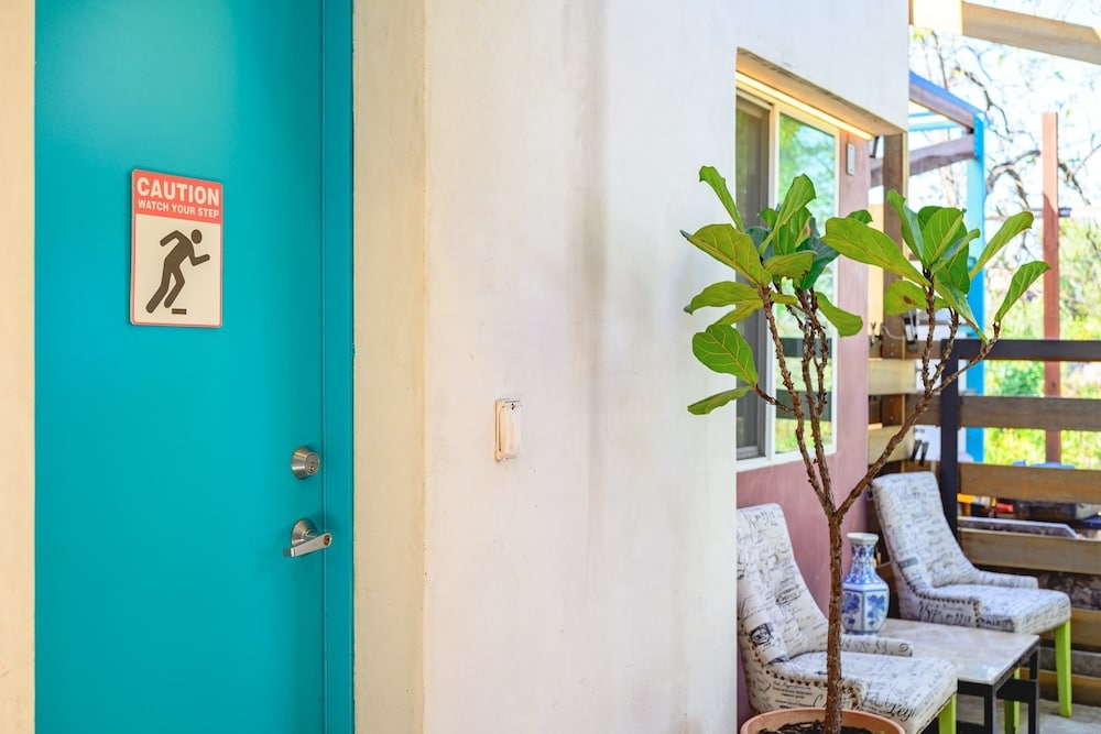 숙박 시설 구내