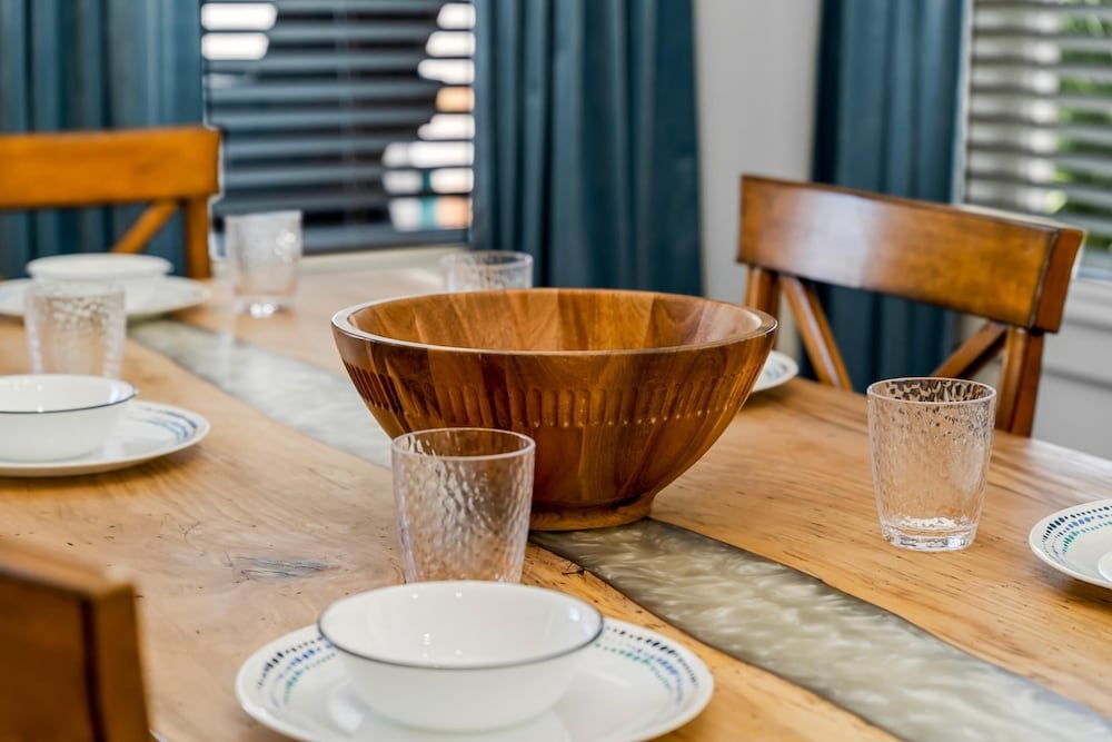 객실 내 식사 공간