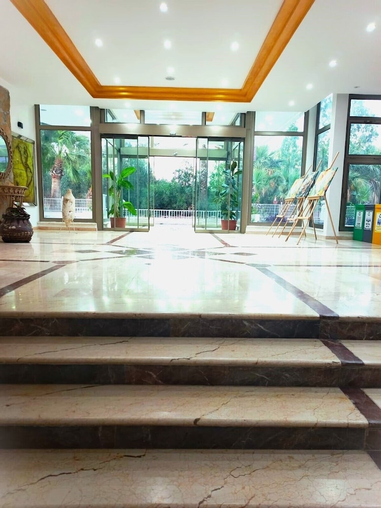 숙박 시설 입구