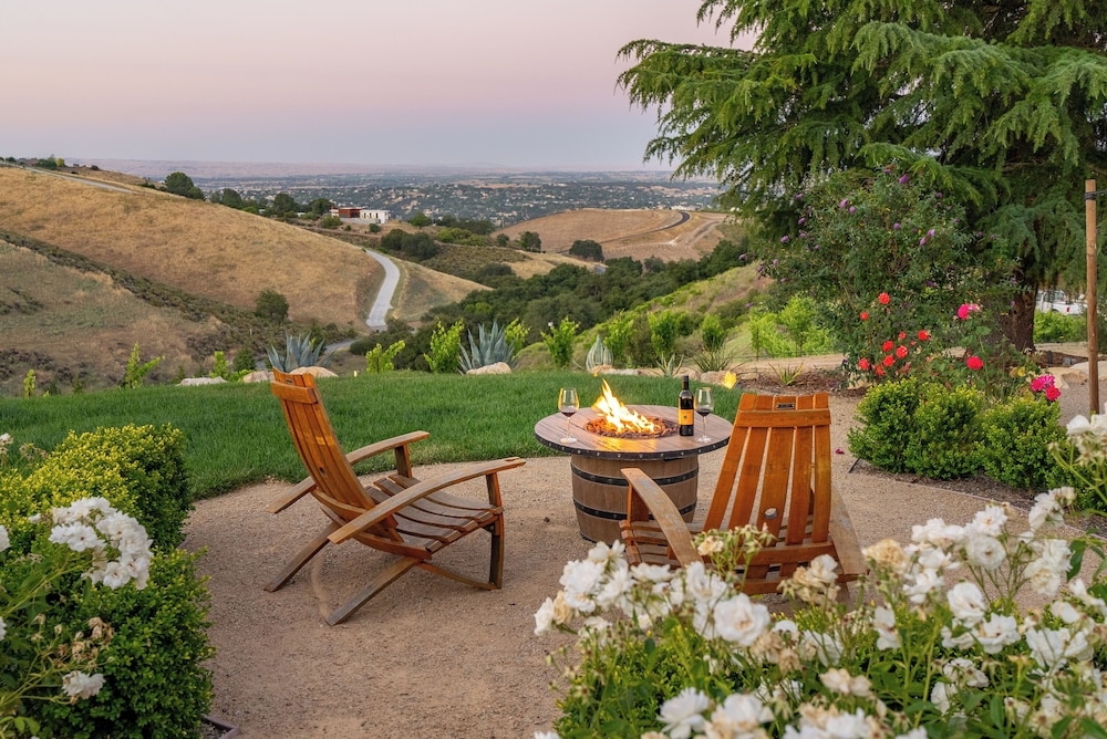 숙박 시설 구내