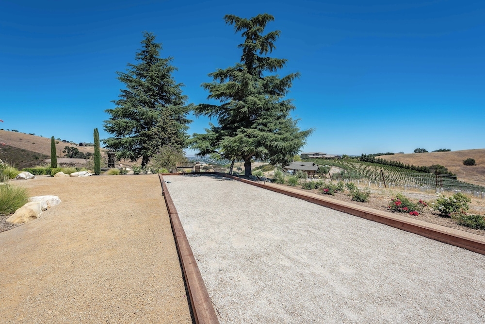 숙박 시설 구내