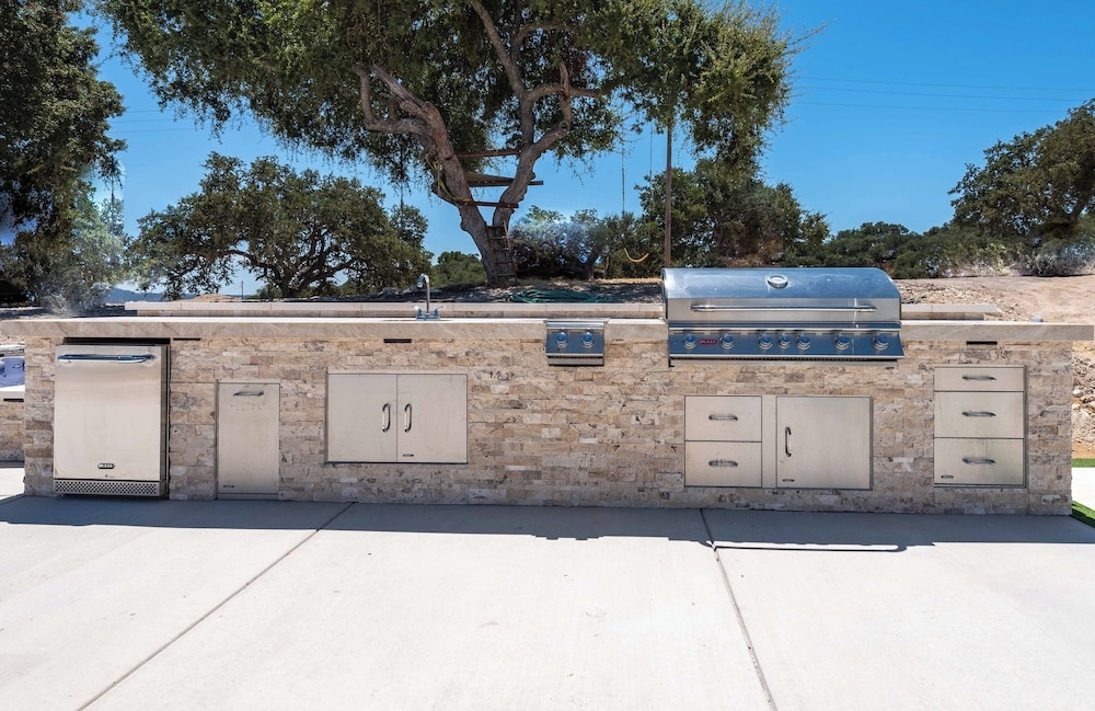 숙박 시설 구내