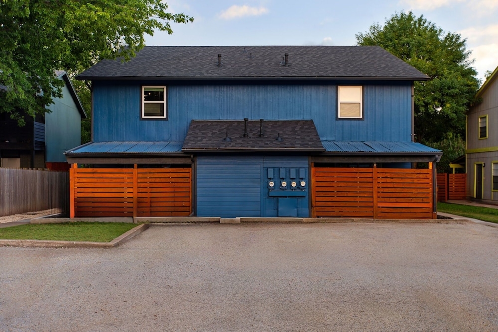 숙박 시설 정면