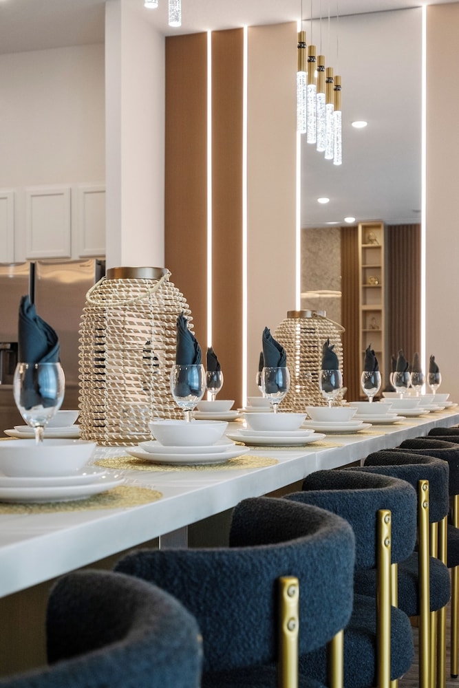 객실 내 식사 공간