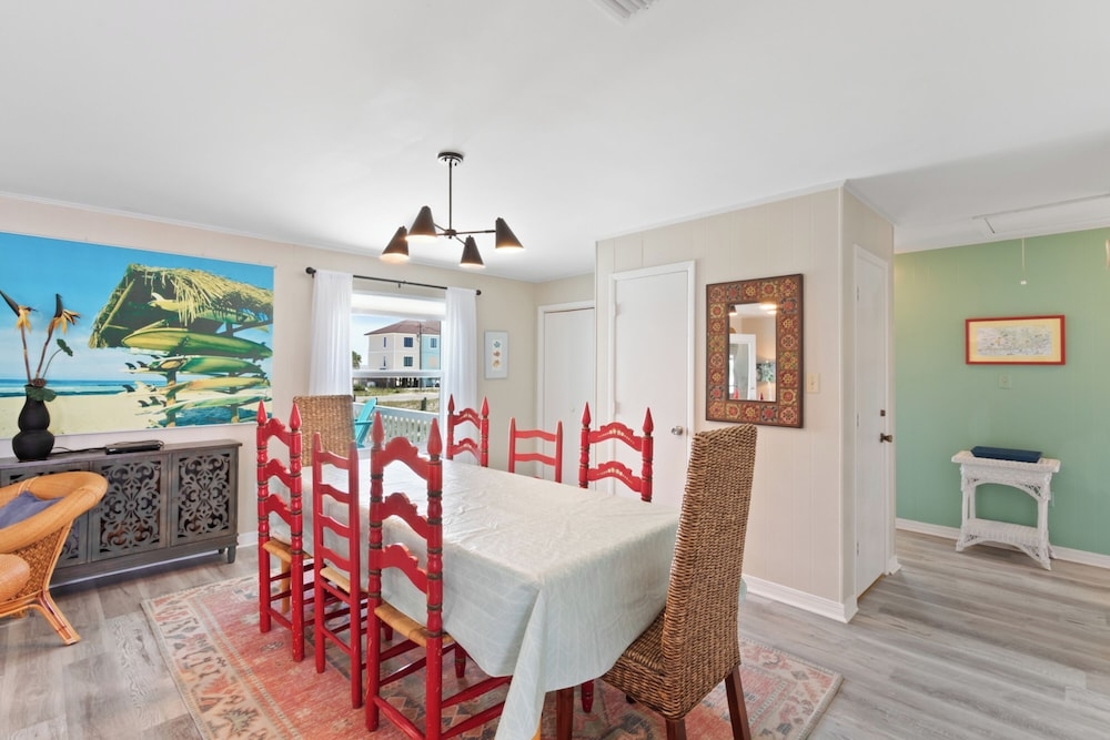 객실 내 식사 공간