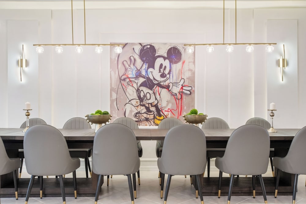 객실 내 식사 공간