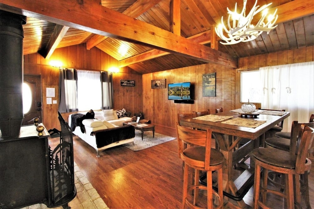 객실 내 식사 공간