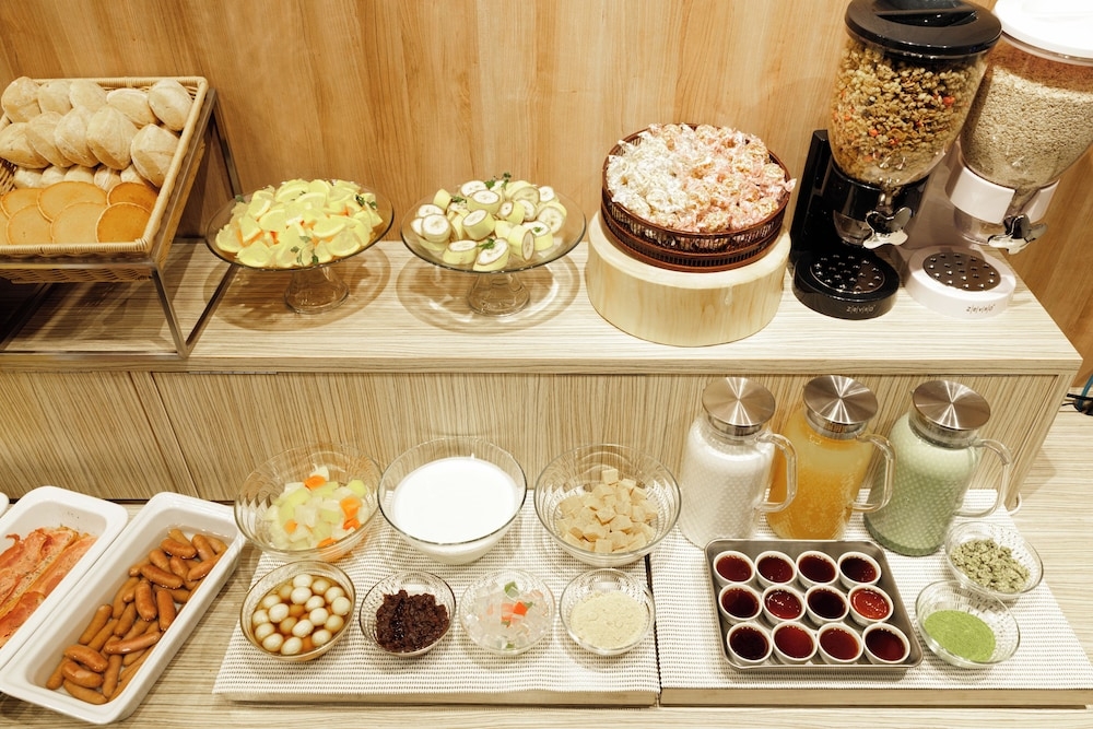 뷔페 아침 식사