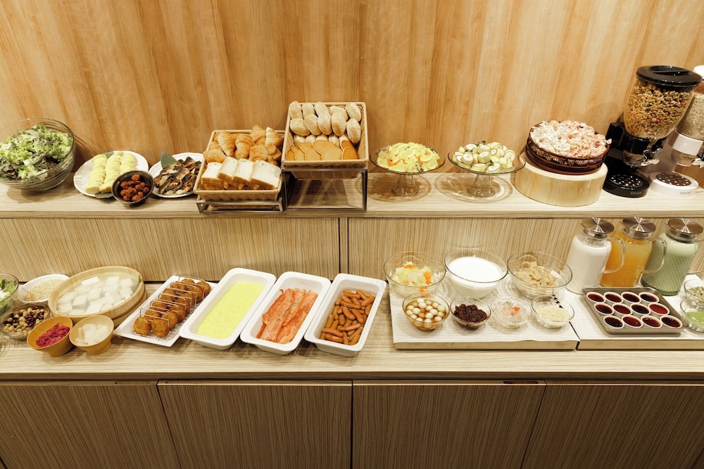 뷔페 아침 식사
