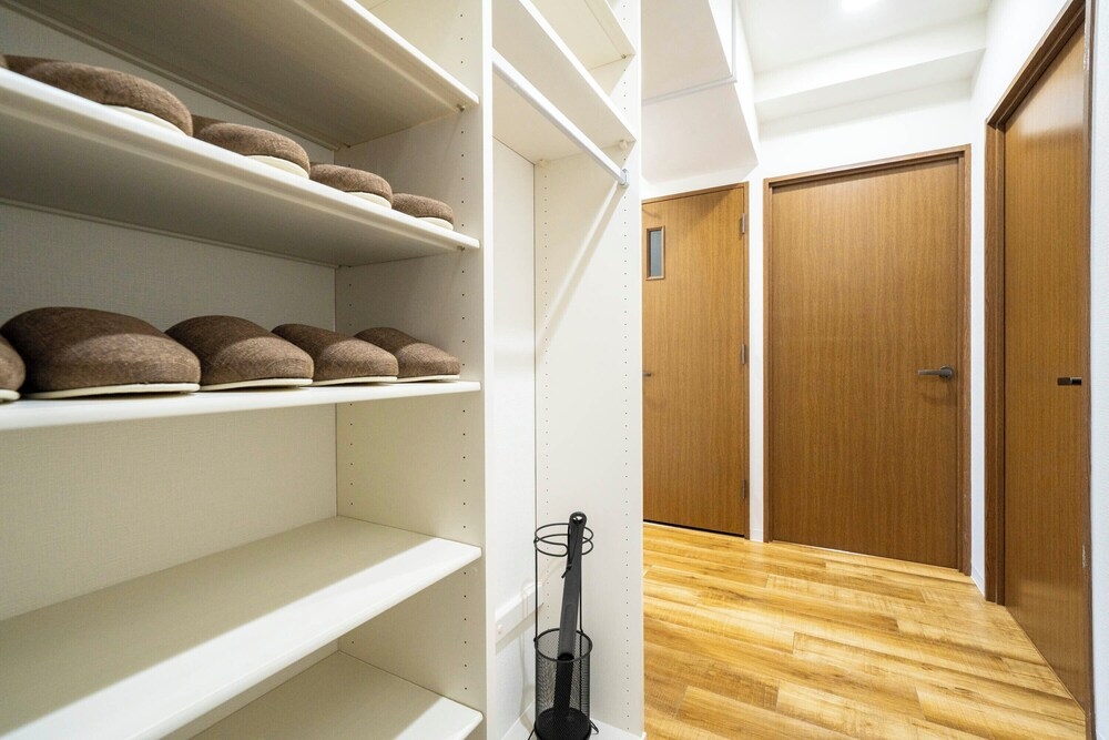 숙박 시설 입구