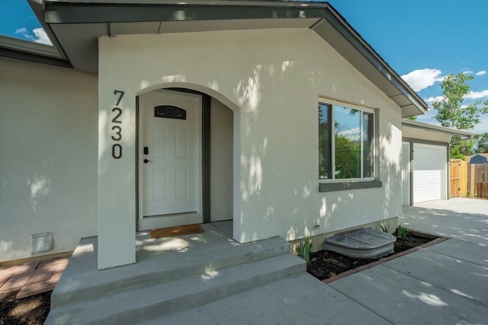 숙박 시설 입구