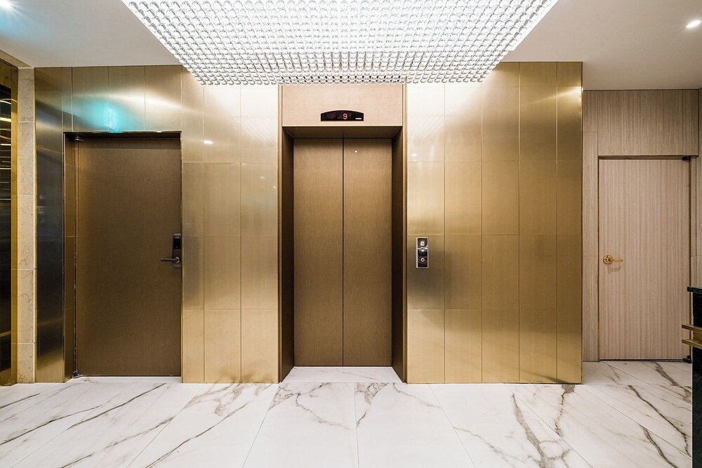 숙박 시설 정면