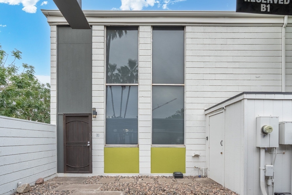 숙박 시설 정면