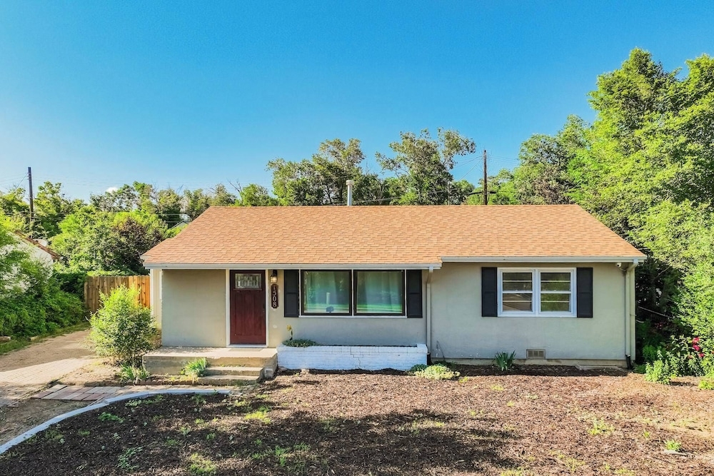 숙박 시설 정면