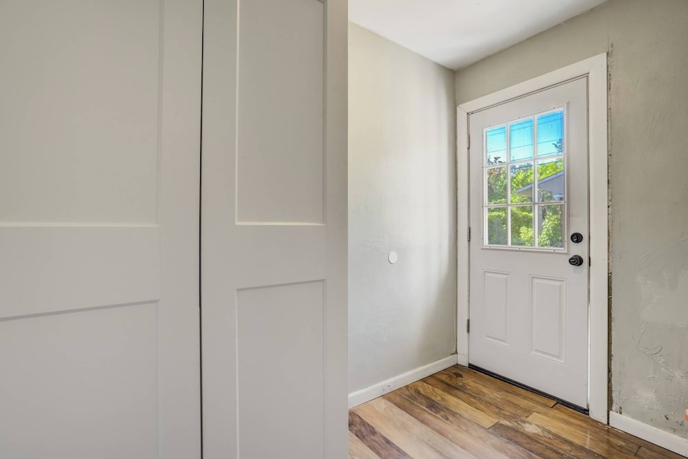 숙박 시설 입구