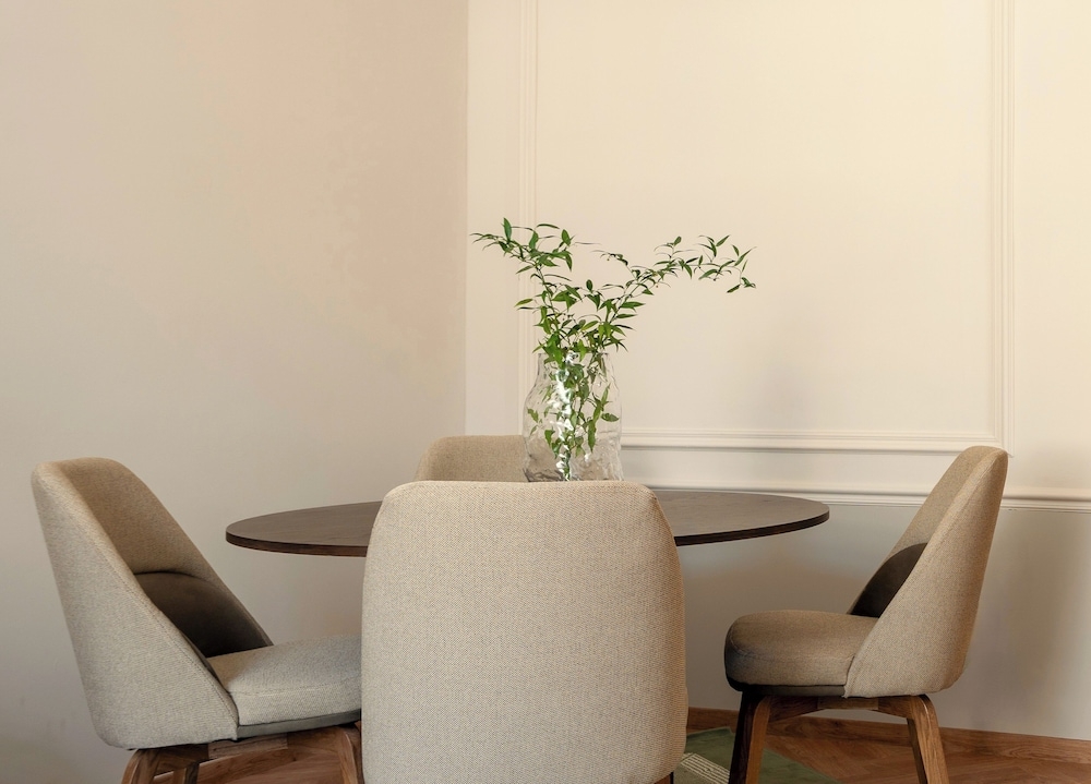 객실 내 식사 공간