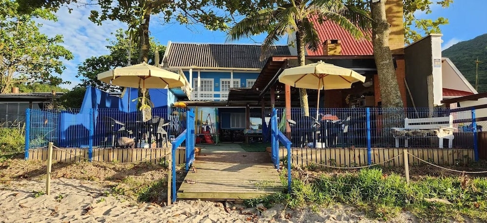 숙박 시설 정면