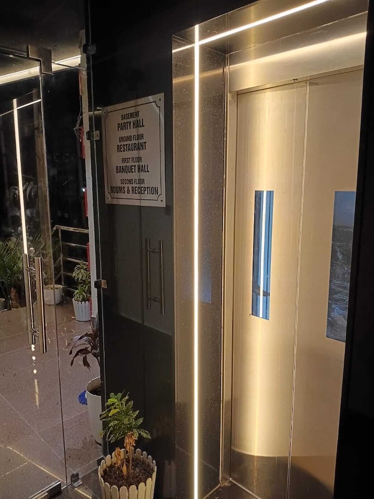 숙박 시설 내 편의 시설/서비스