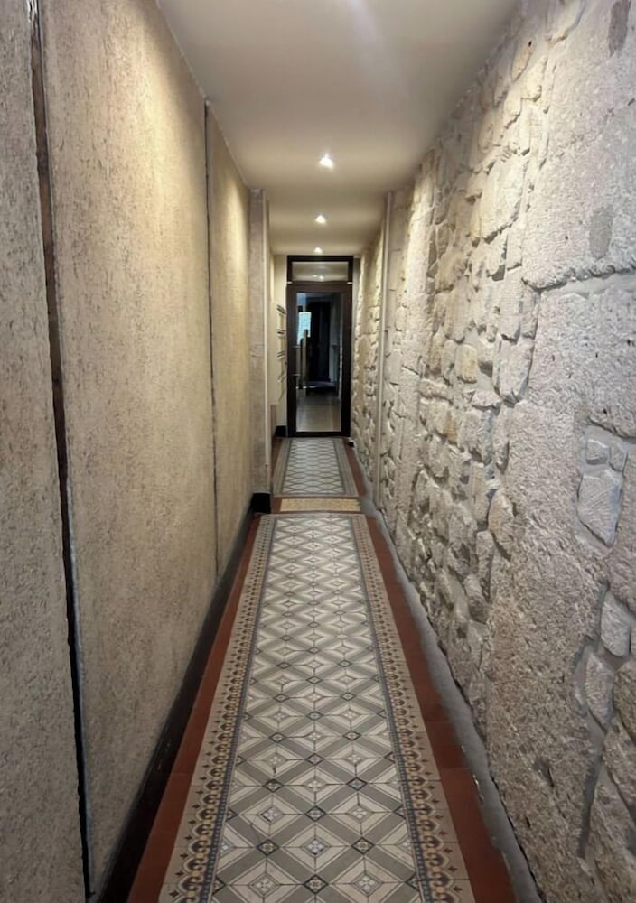 숙박 시설 입구