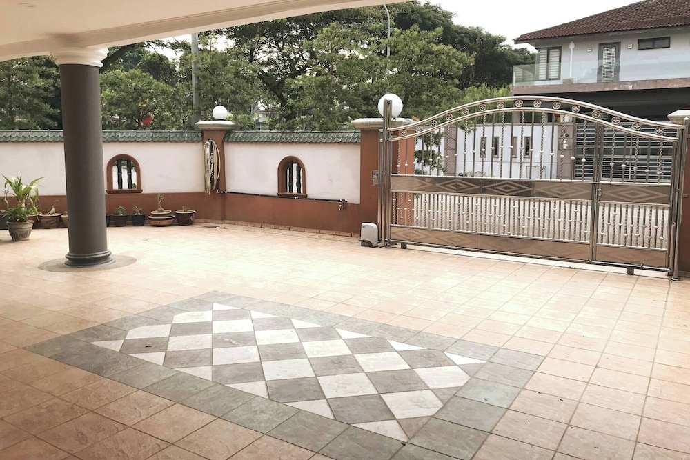 숙박 시설 입구