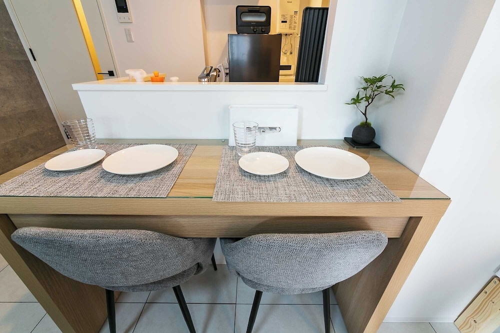 객실 내 식사 공간