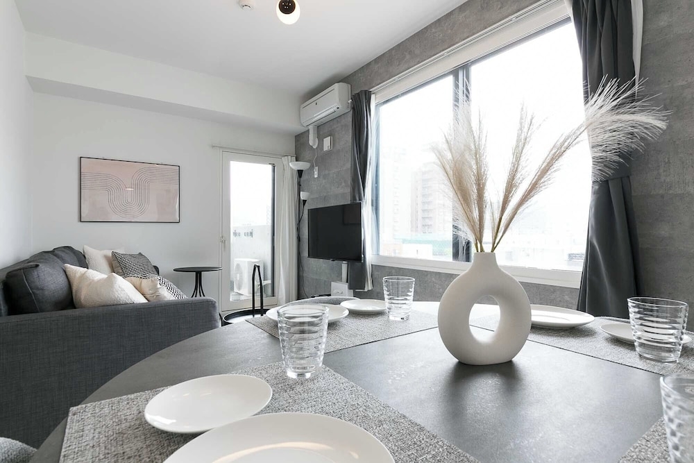 객실 내 식사 공간