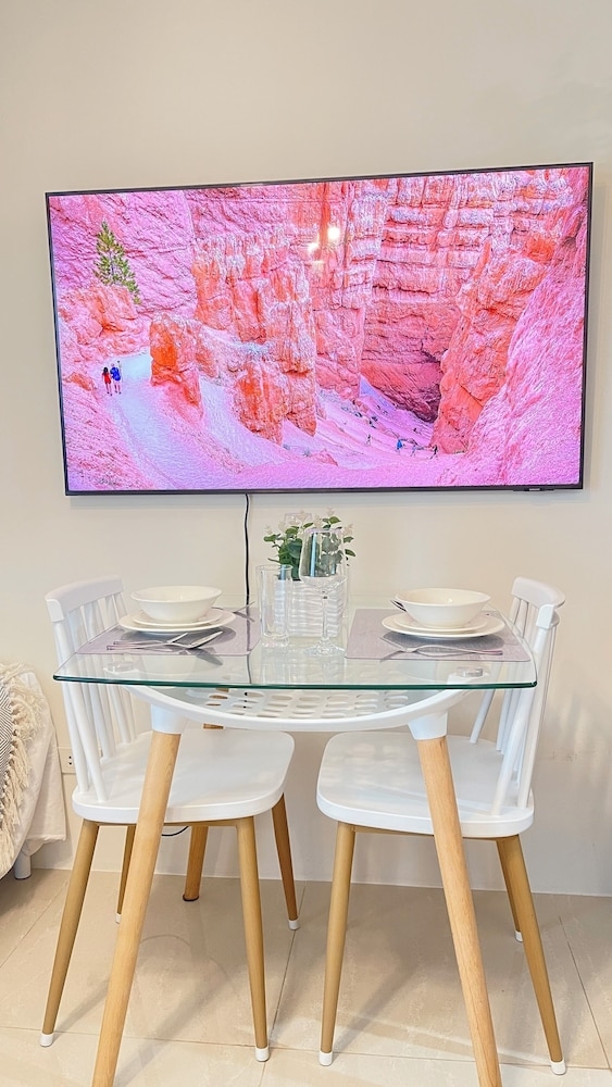 객실 내 식사 공간