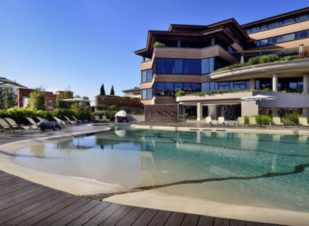 숙박 시설 정면