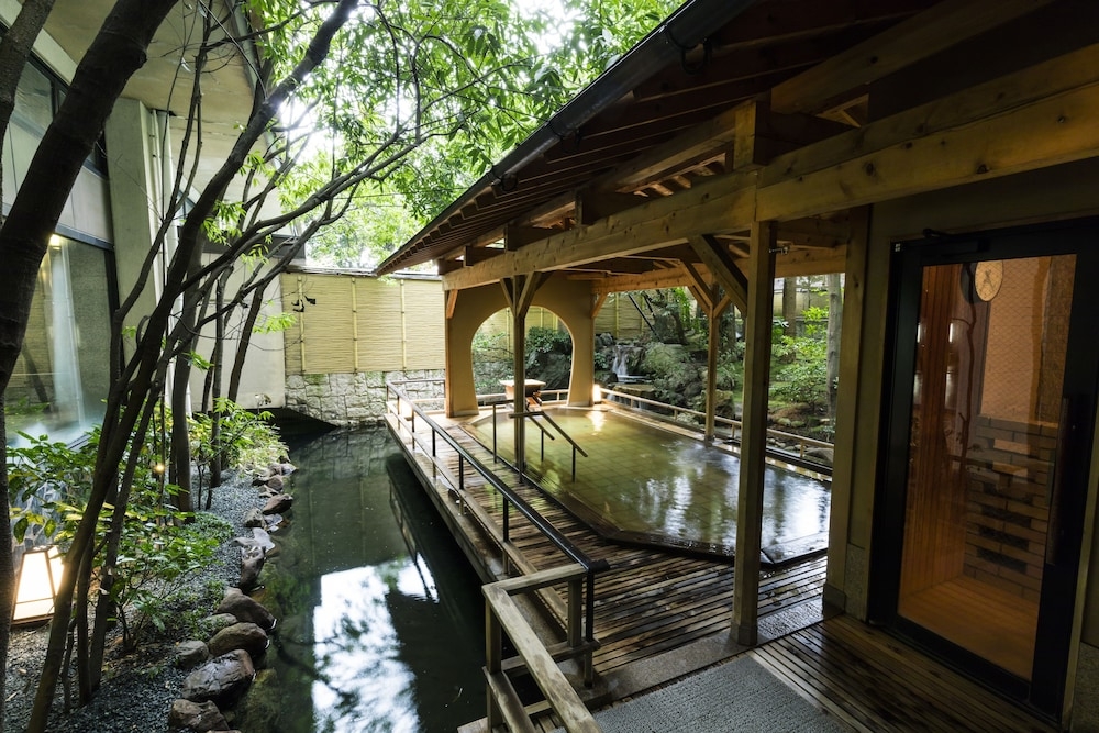 숙박 시설 내 편의 시설/서비스