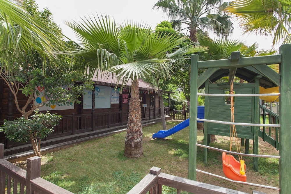 어린이 놀이 공간 - 야외