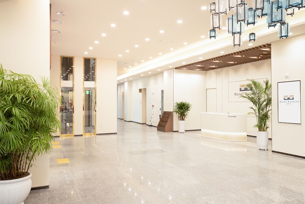 콘시어지 데스크