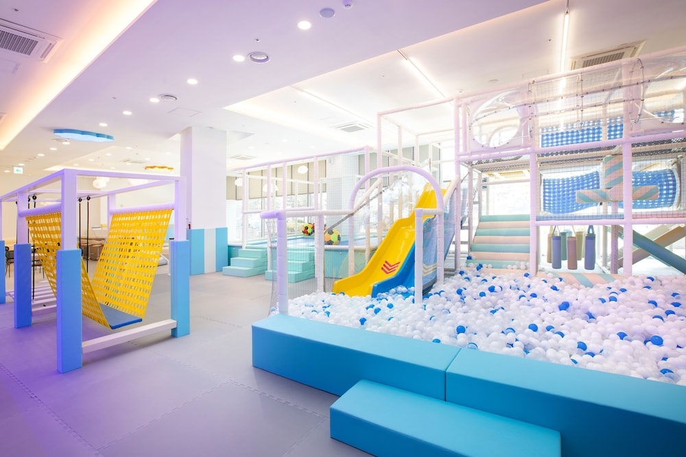 어린이 놀이 공간 - 실내