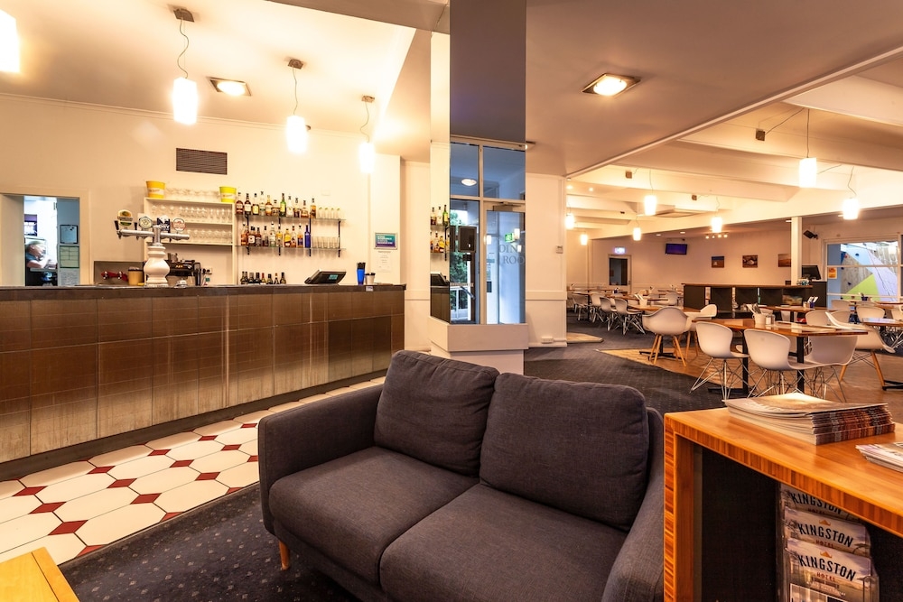 체크인/체크아웃 키오스크