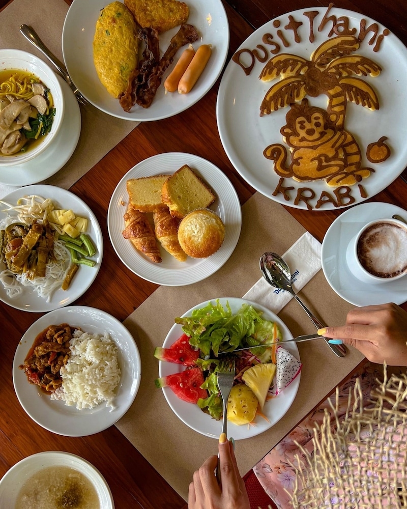 뷔페 아침 식사