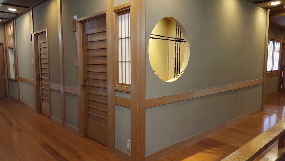 숙박 시설 내 편의 시설/서비스