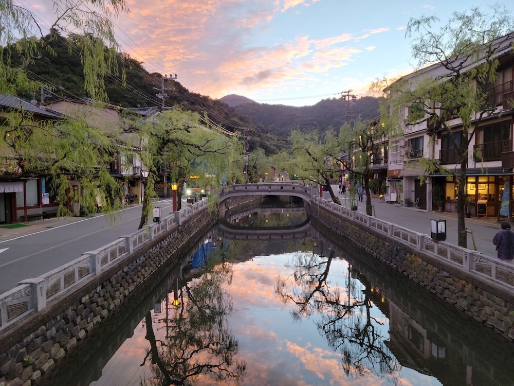 숙박 시설에서 보는 시내 전망