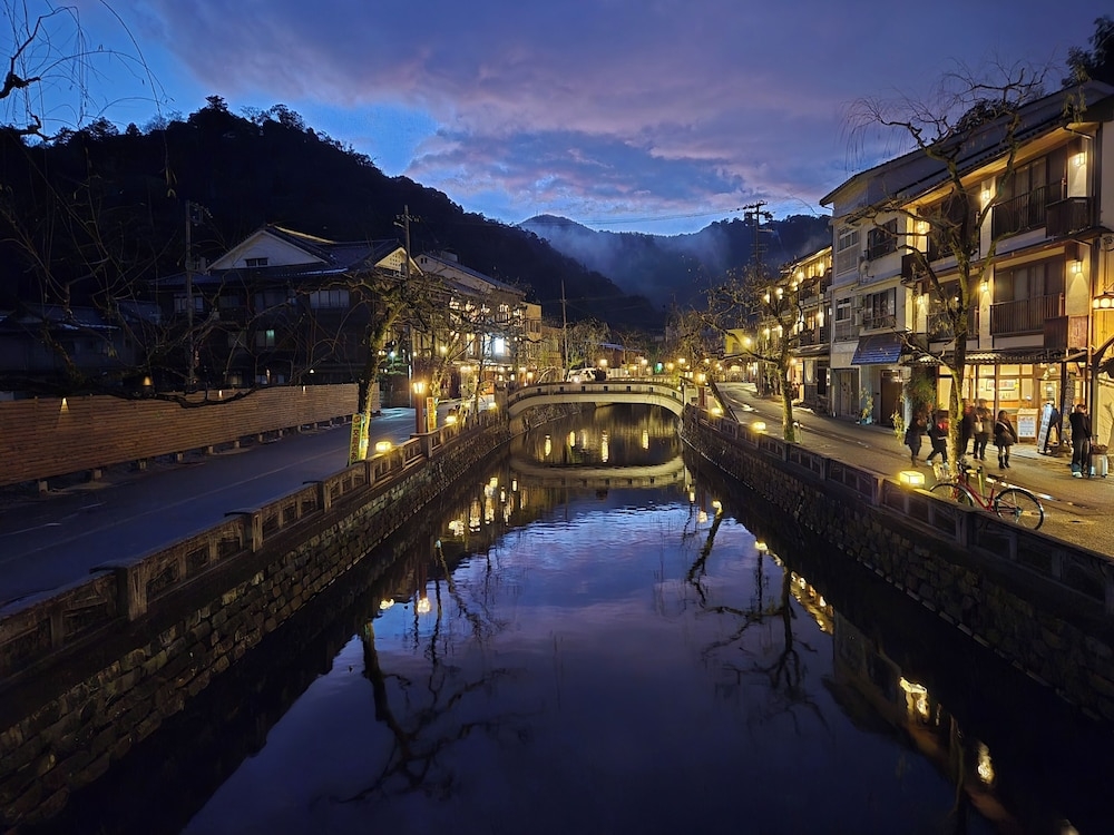숙박 시설에서 보는 시내 전망